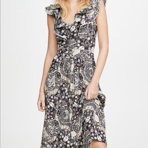 Beautiful dress that you can take from day 2 night